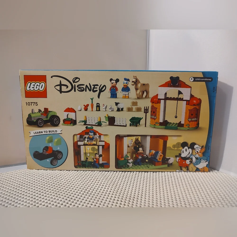 Lego 10775 Mickey Mouse & Donald Duck's Farm NWT Building Toy Set Disney